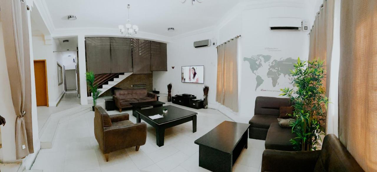 Taverna Lounge & Boutique Hotel Port Harcourt Esterno foto