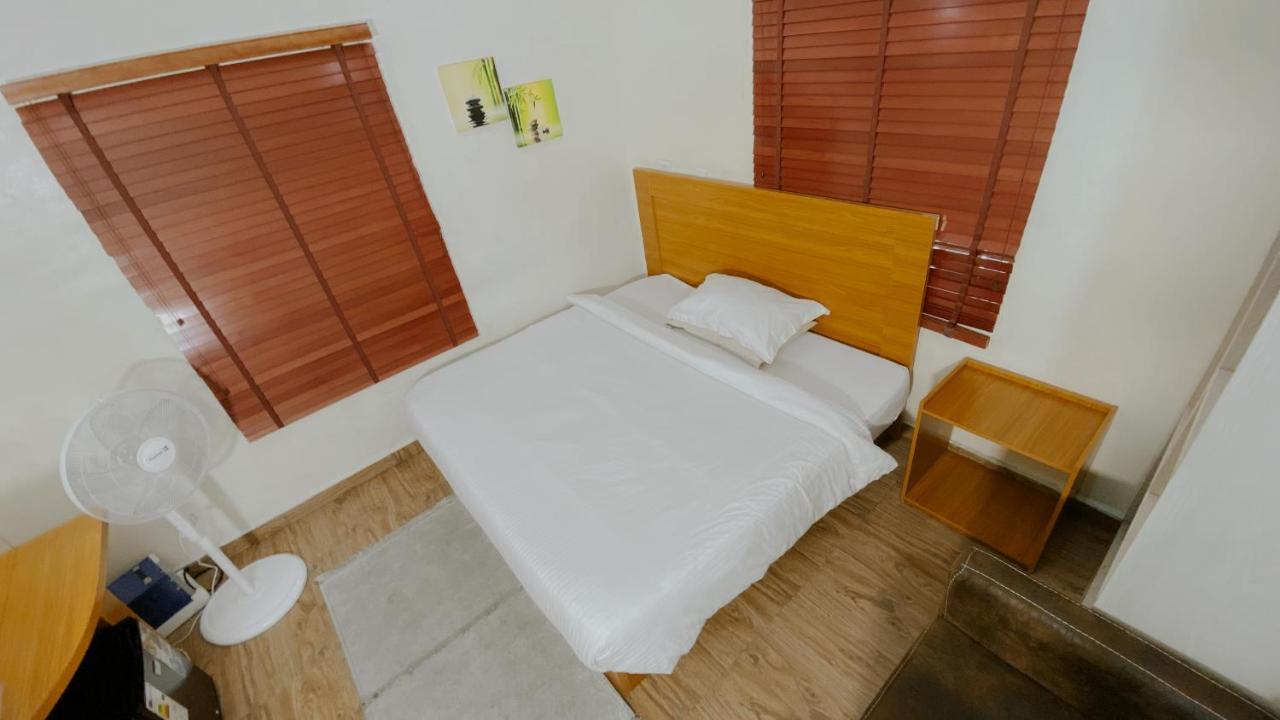 Taverna Lounge & Boutique Hotel Port Harcourt Esterno foto