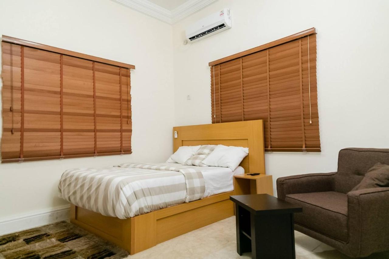 Taverna Lounge & Boutique Hotel Port Harcourt Esterno foto